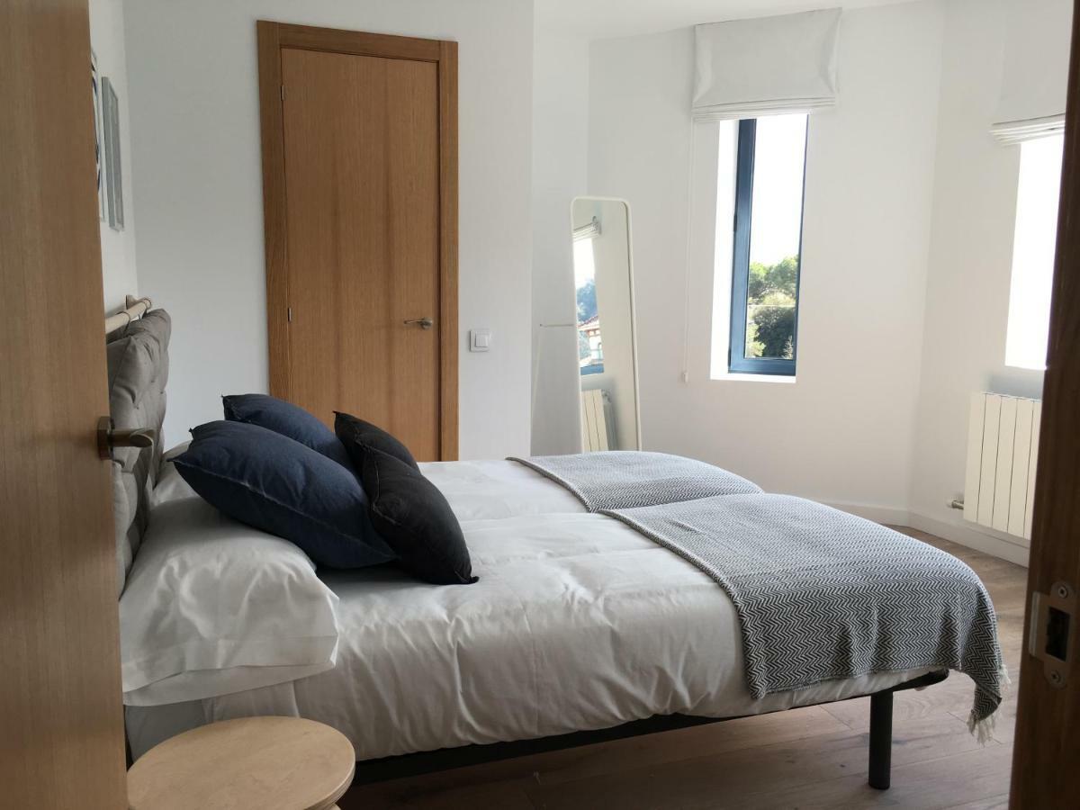 Torre De La Ferreria Apartment Tona Екстериор снимка