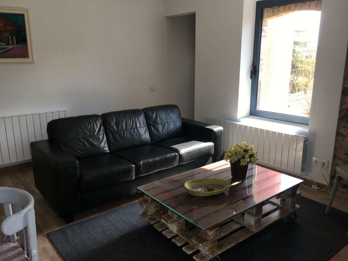 Torre De La Ferreria Apartment Tona Екстериор снимка
