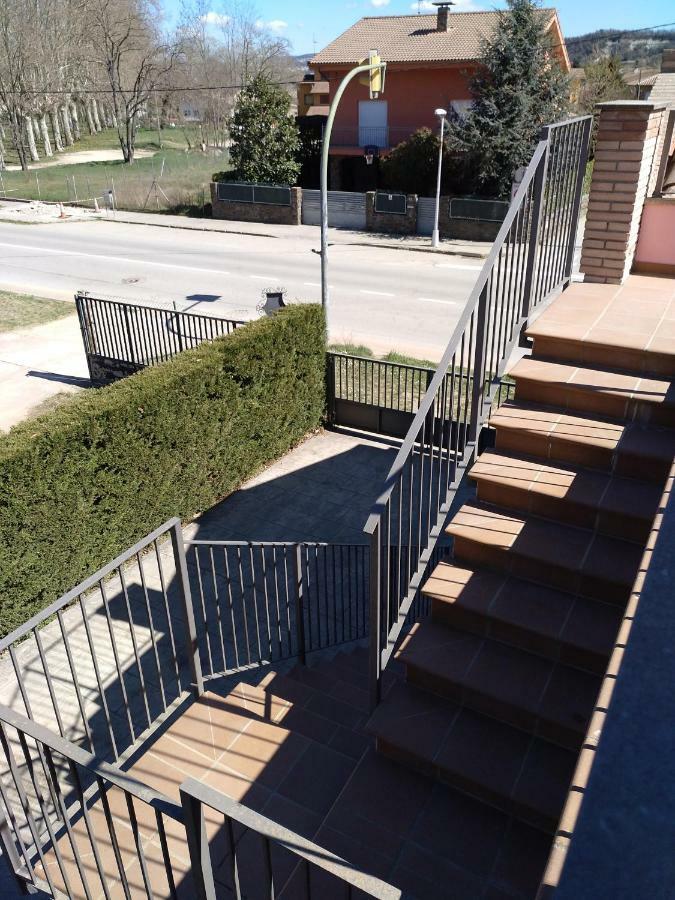 Torre De La Ferreria Apartment Tona Екстериор снимка